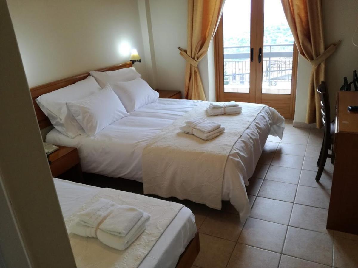 Parnon Hotel Agios Petros  Exteriör bild